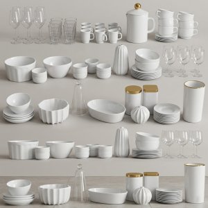 Set of dishes