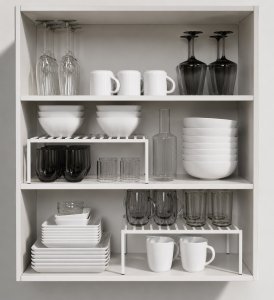 Set of dishes